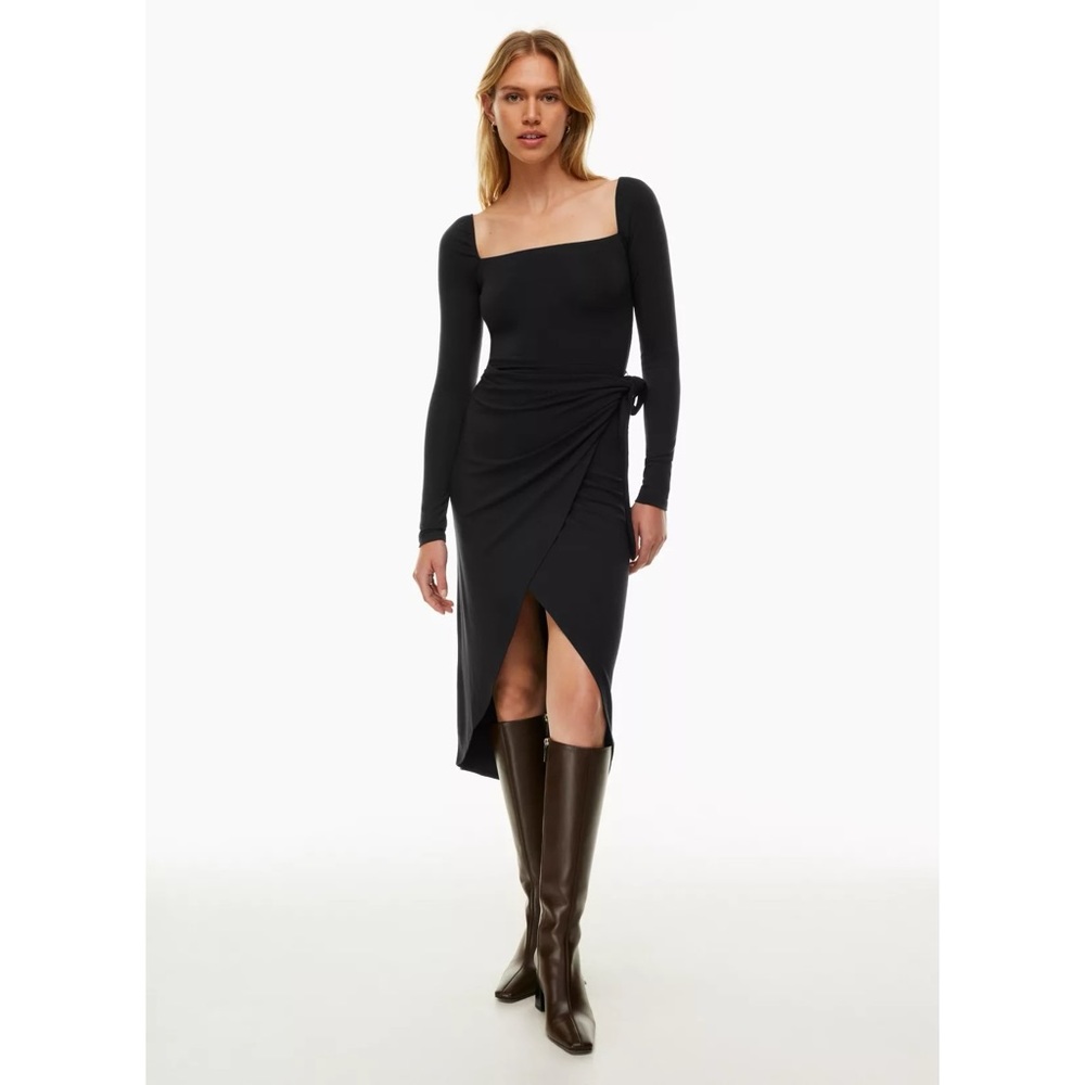 Aritzia Wilfred Saturn Longsleeve Midi Dress Black